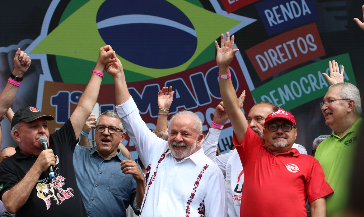 Lula participa do ato dos trabalhadores no Anhangabaú