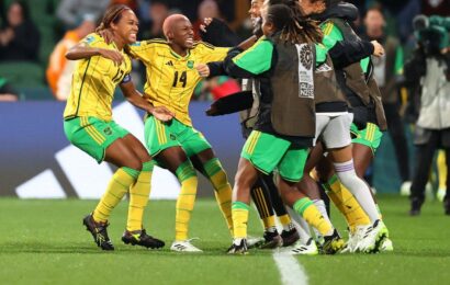 Jamaica bate Panamá por 1 a 0 e complica Brasil na Copa do Mundo; Suécia se classifica com goleada