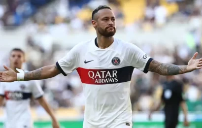 PSG aceita oferta do Al Hilal por Neymar