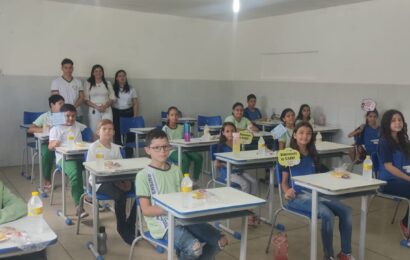 Alunos da rede municipal de ensino de Amparo participam da prova do Saeb