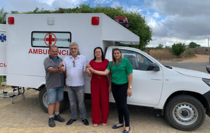 Prefeitura de Amparo recebe nova ambulância para reforçar frota da Saúde