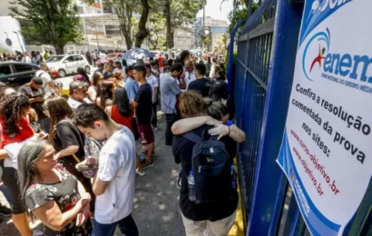 Candidatos fazem a segunda prova do Enem neste domingo