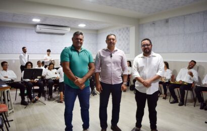 Prefeito Éden anuncia investimentos para Filarmônica Municipal