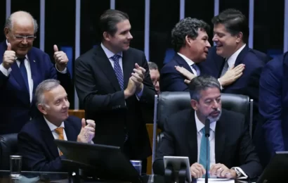 Câmara aprova reforma tributária em segundo turno