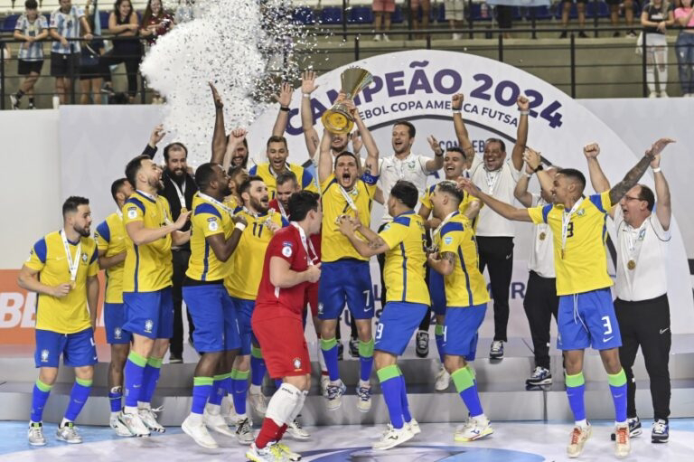 Seleção Brasileira é campeã da Copa América de Futsal