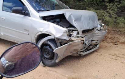 Colisão entre dois carros na estrada que liga Sumé a São José dos Cordeiros deixa 1 morto