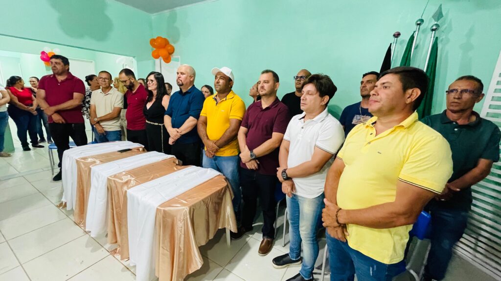 Com recursos próprios, Prefeitura de Camalaú entrega reforma e ampliação da Escola Antônio Alves