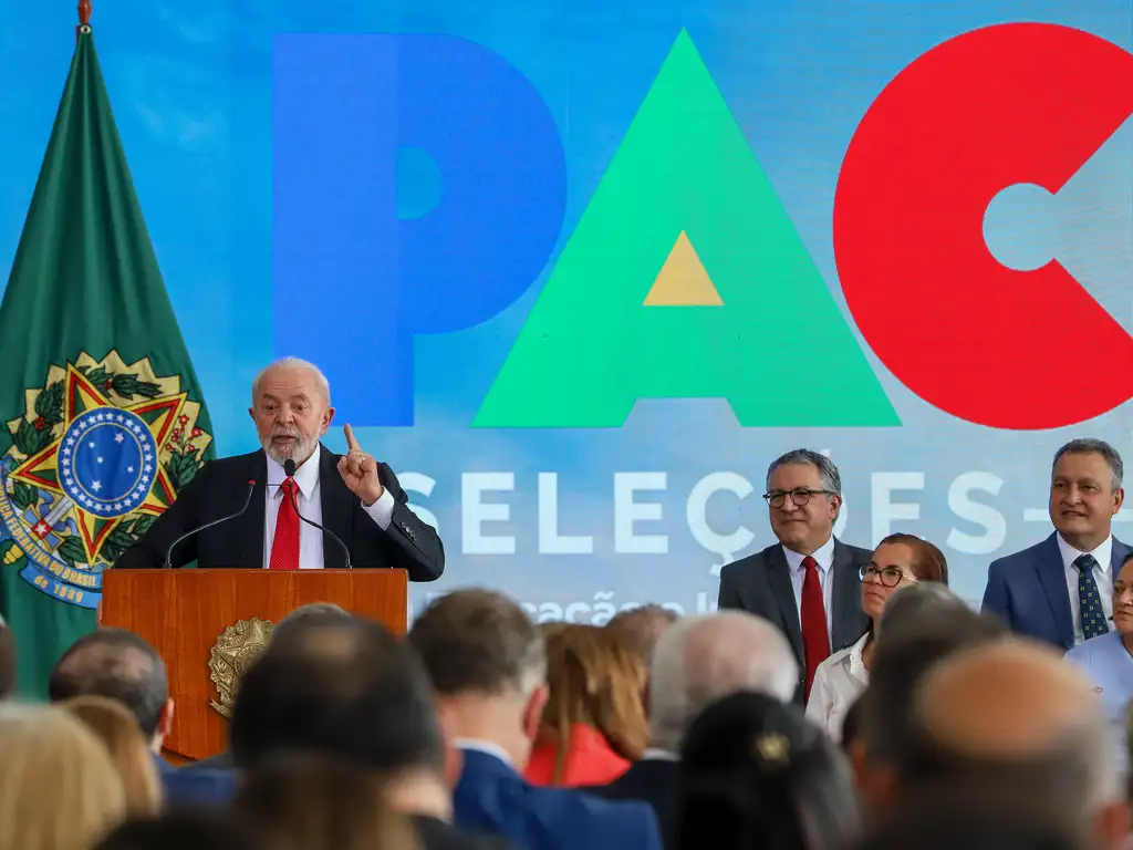 Prefeito de Camalaú celebra inclusão do município no Programa de Aceleração do Crescimento (PAC) do Governo Federal