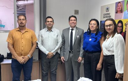 Amparenses participam de reunião com Drº Jhony Bezerra, Secretário de Saúde do Estado