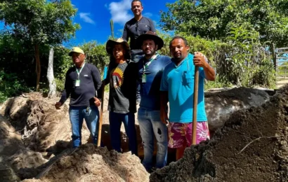 Instalação de tubulação para levar água às comunidades rurais de Serra Branca continua