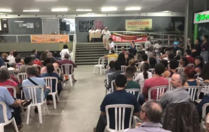 Professores da UFPB entram em greve por tempo indeterminado a partir de segunda