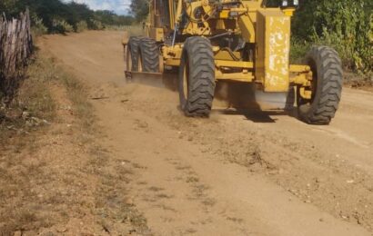 Prefeitura da Prata realiza recuperação contínua nas estradas vicinais