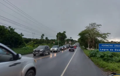 Rodovias federais têm congestionamentos na véspera do São João