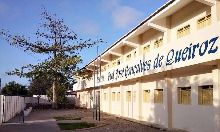 Escola Estadual de Sumé realiza feira de profissões nesta quinta-feira