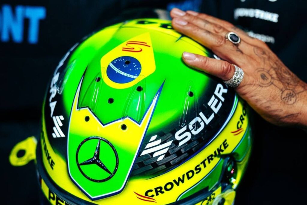 Hamilton usará capacete com referência a Ayrton Senna no GP do Brasil; Lewis pilotará McLaren de Ayrton Senna em ato de homenagem