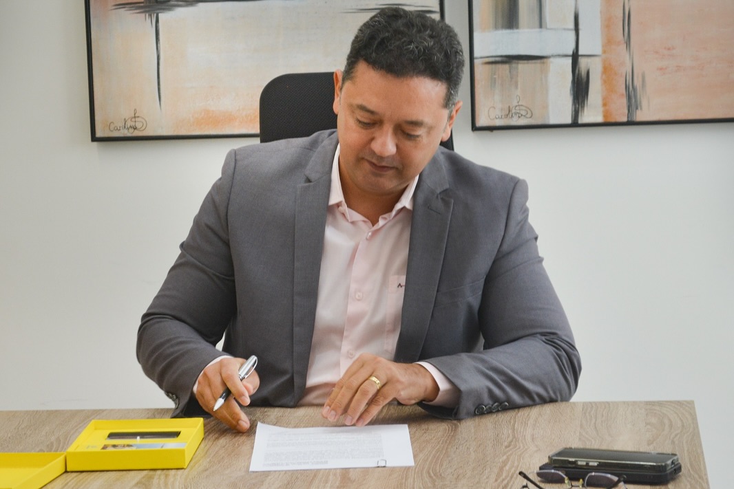 Prefeito de Sumé se posiciona contra a diminuição do horário de funcionamento de Delegacias da Polícia Civil em municípios do Cariri