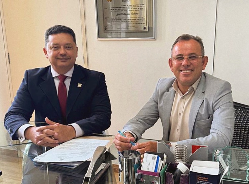 Éden Duarte viabiliza liberação de recursos via CISCO para a substituição de casas de taipa por alvenaria em Livramento