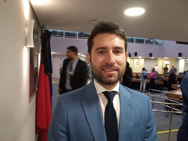 Michel Henrique pede ´um tempo´ para aderir a João Azevedo