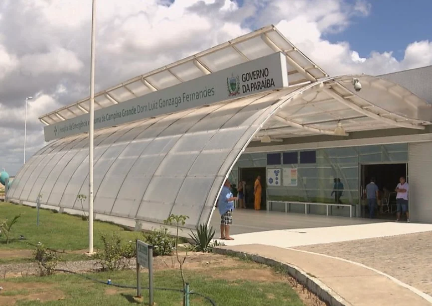 Criança de quatro anos morre após cair do terceiro andar de prédio em Campina Grande