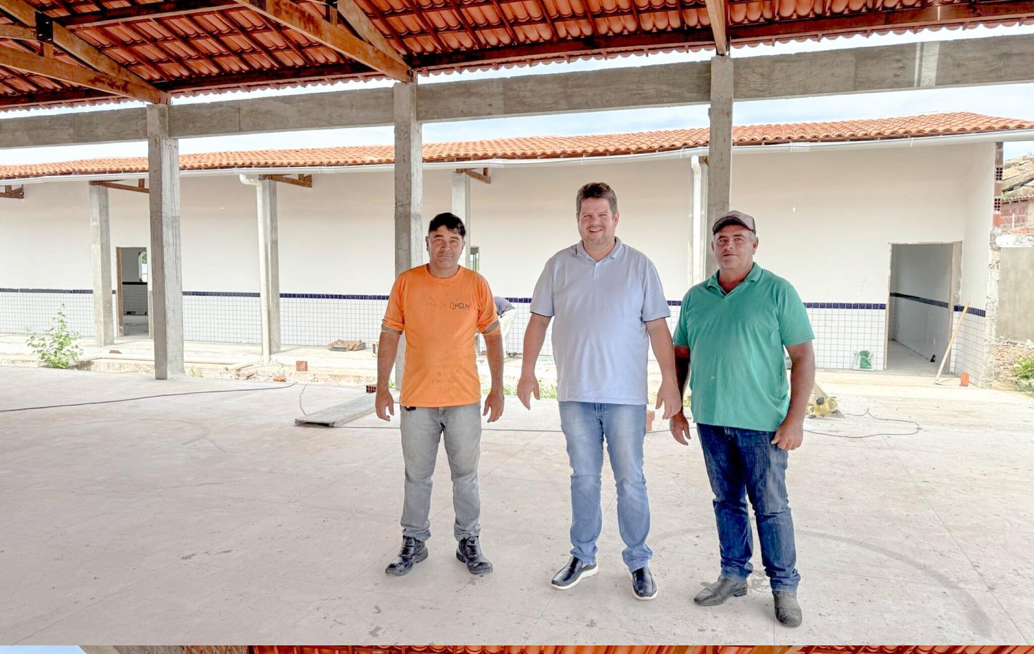Prefeito Dr. Júnior visita as obras de reforma da Escola Estadual Nossa Senhora das Graças em Ouro Velho
