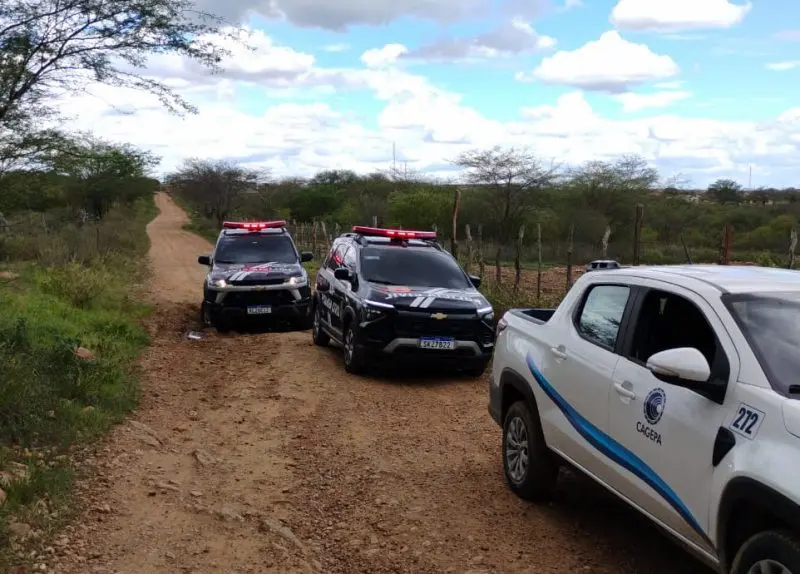 Operação da Cagepa flagra furto de água tratada em adutora do Cariri