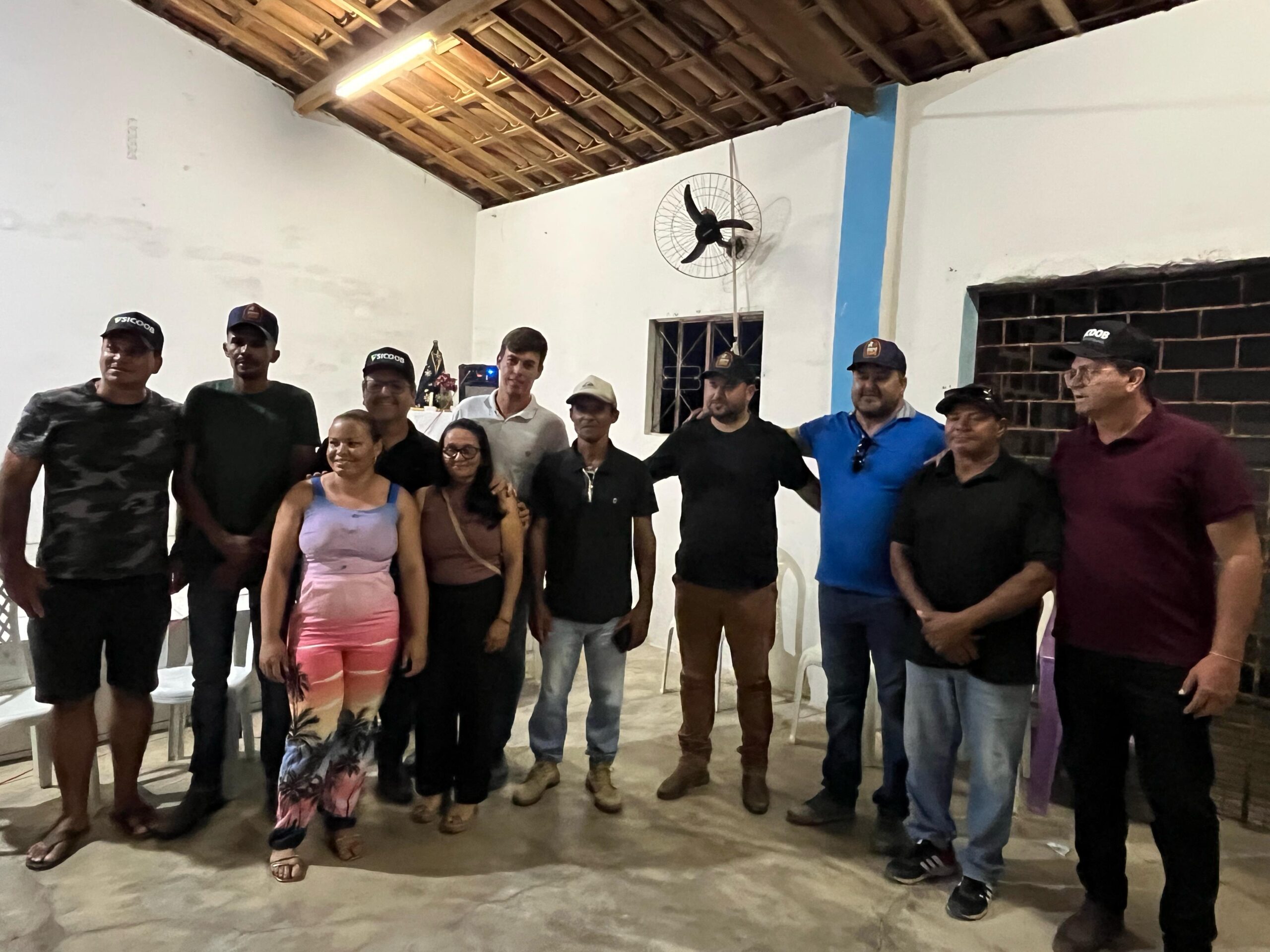 Vereadores de Sumé participam de reunião na Associação de Terra Vermelha e ouvem demandas da comunidade rural