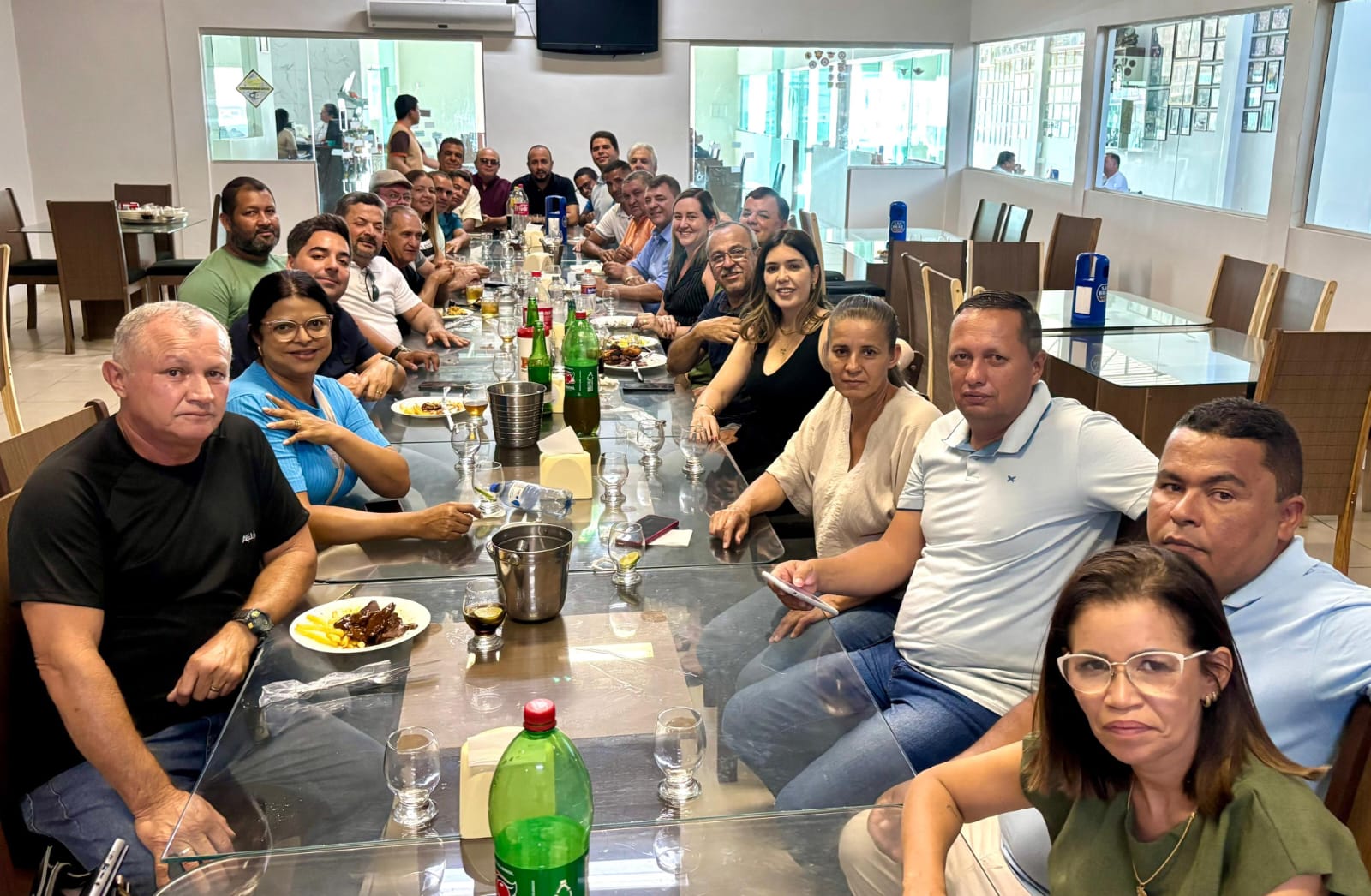 Anna Lorena reúne vereadores, suplentes e lideranças políticas de Monteiro