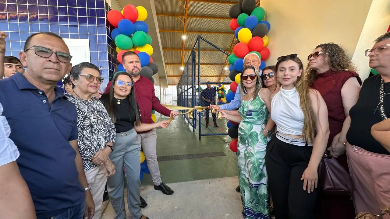 Prefeito Bira Mariano inaugura novo ginásio de esportes e destaca avanços na educação de Camalaú