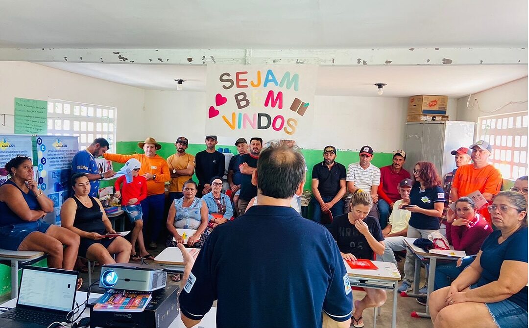 Comunidades rurais de São José dos Cordeiros discutem funcionamento de sistemas de dessalinização do Programa Água Doce