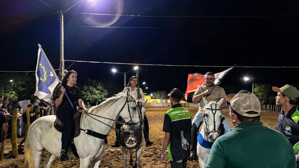 Prefeita Flavinha prestigia abertura do Circuito Municipal de Vaquejada do Congo e evento recebe apoio importante da gestão