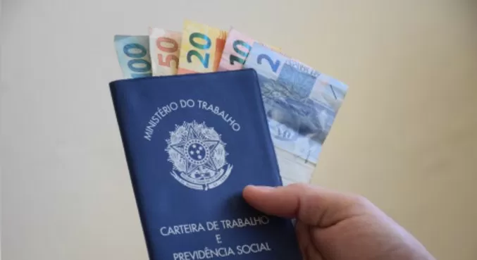 Salário mínimo pode atingir R$ 1.630 em 2026 com nova política de valorização