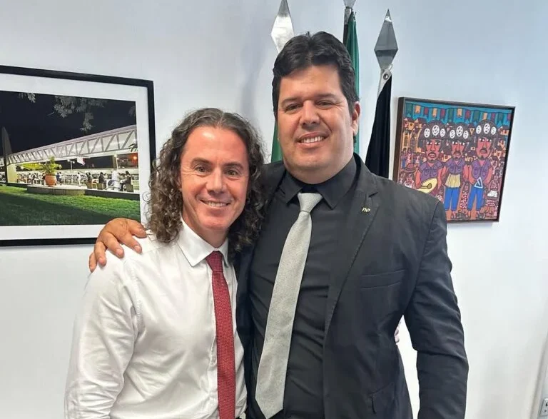 Prefeito da Prata conquista novos investimentos em habitação, educação, saúde e infraestrutura através de articulação com o senador Veneziano Vital