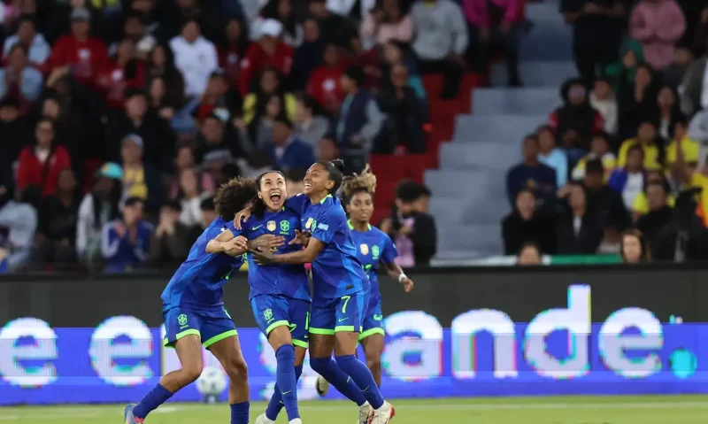 Nos pênaltis, Brasil bate Colômbia e é campeão da Copa América