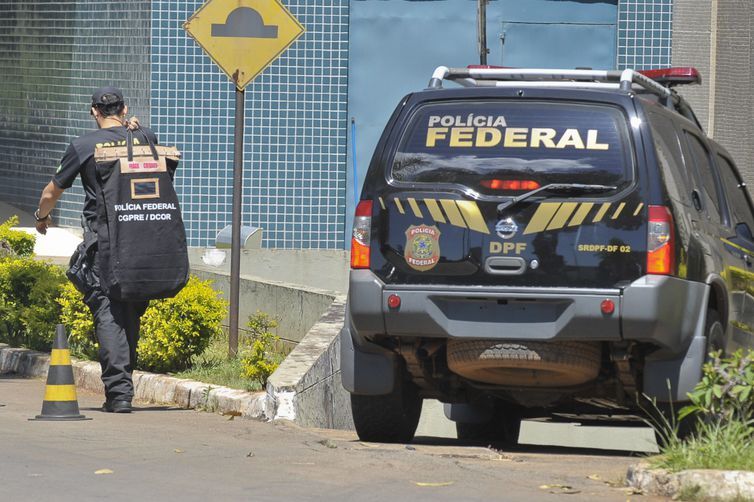 Polícia Federal cumpre mandado em operação contra desvios de encomendas dos Correios; prejuízo chega a R$ 80 mil