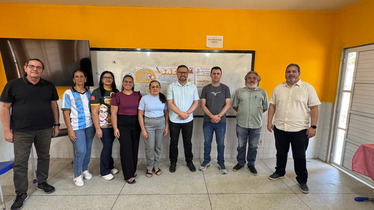 Implantação de Tecnologias Sustentáveis e Educação Empreendedora é Tema de Reunião no Centro Educacional Odete Maciel em Camalaú