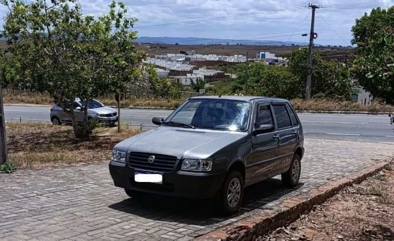 Homem mata ex-namorada na frente dos pais dela e é preso durante fuga na Paraíba