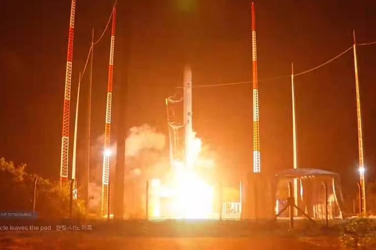 Foguete sul-coreano explode durante tentativa de lançamento no Brasil
