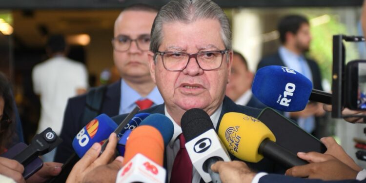 Governador João Azevêdo anuncia cronograma de convocação de professores aprovados em concurso