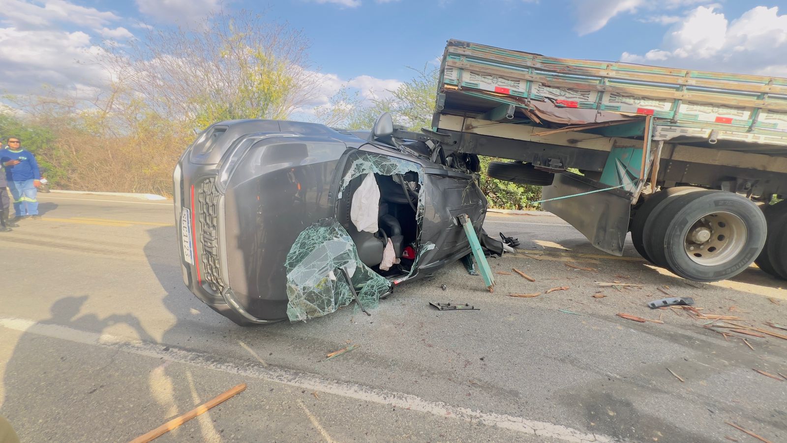 Vereadora de Monteiro sofre acidente na BR-412 e é encaminhada para observação médica