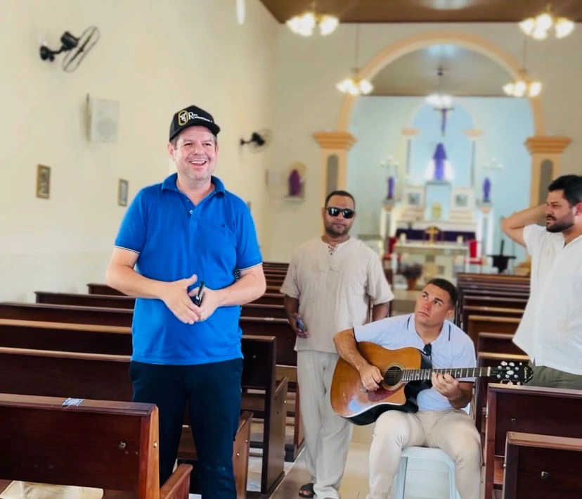 Prefeito Dr. Júnior recebe expedição da Rota da Caprinocultura em Ouro Velho e destaca potencial produtivo do município