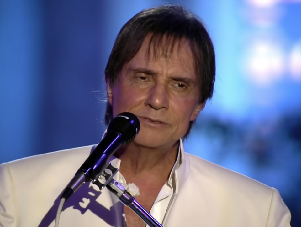 Prefeito de Caruaru anuncia Roberto Carlos na programação do São João 2026