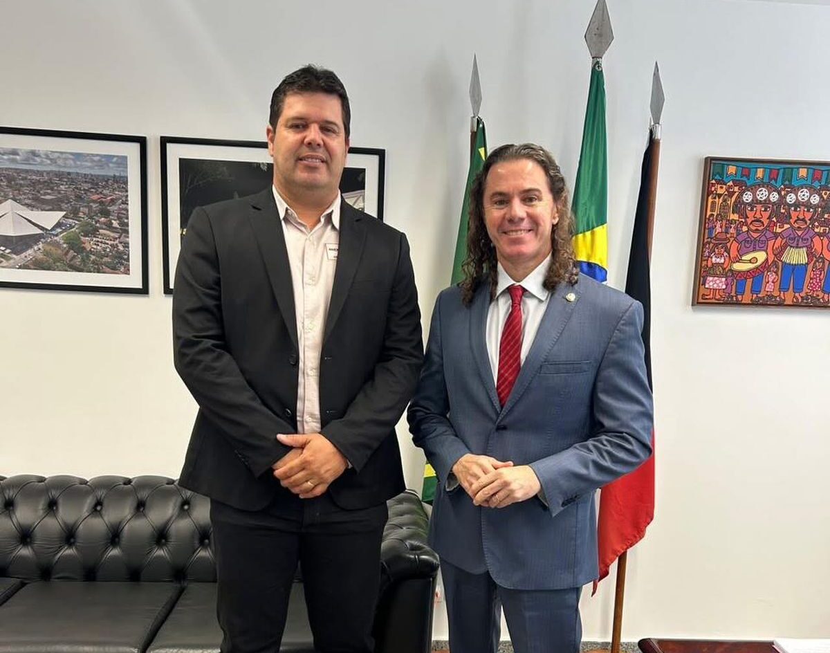 Prefeito Genivaldo Tembório garante mais de R$ 1 milhão para a saúde de Prata com o senador Veneziano Vital