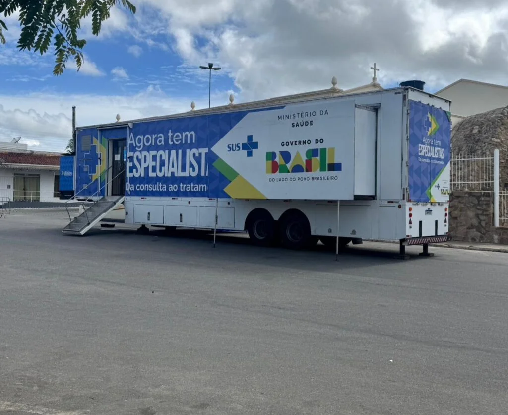 Com articulação do prefeito Alexandre Pereira, Serra Branca recebe carreta com atendimentos especializados de saúde