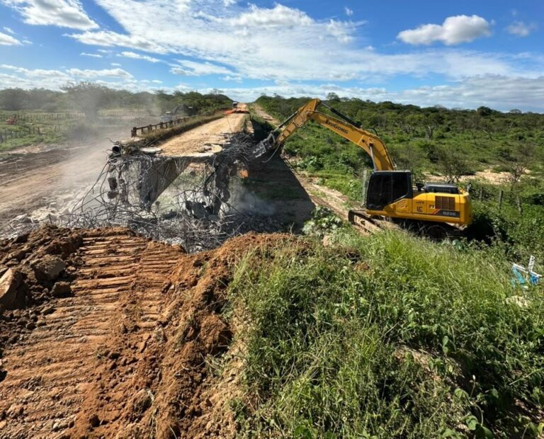 PB-210: três pontes já foram demolidas na estrada entre São José dos Cordeiros a Sumé no Cariri paraibano